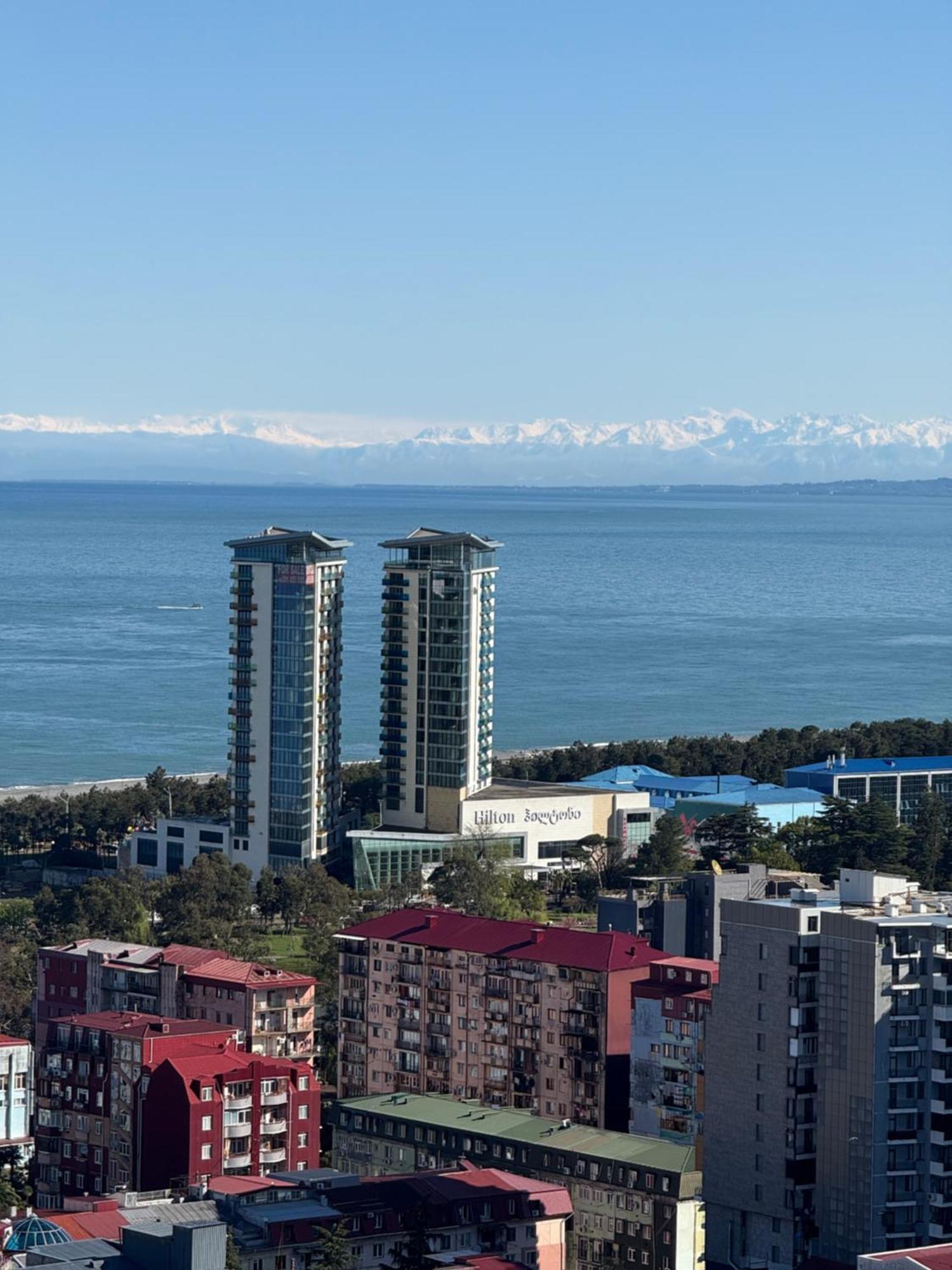 Appartement Batumi Flat With Epic Views Extérieur photo